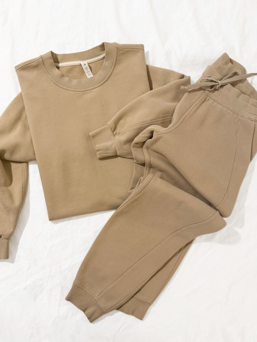 lululemon Sweatshirt & Sweatpants Set